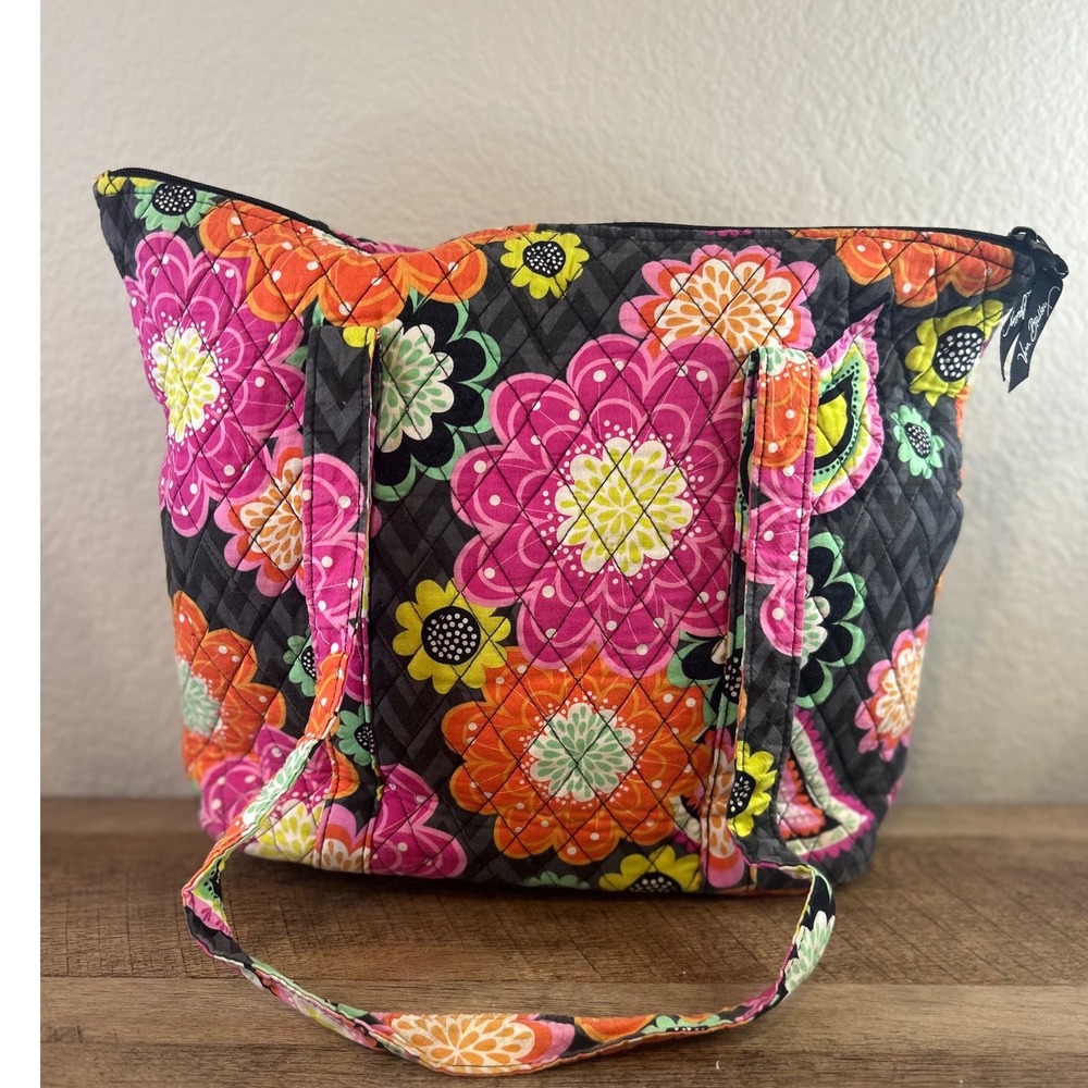 Vera Bradley Sierra Quilted Cotton Floral Tote Bag Grey Pink Orange Zip Shoulder - Picture 3 of 5